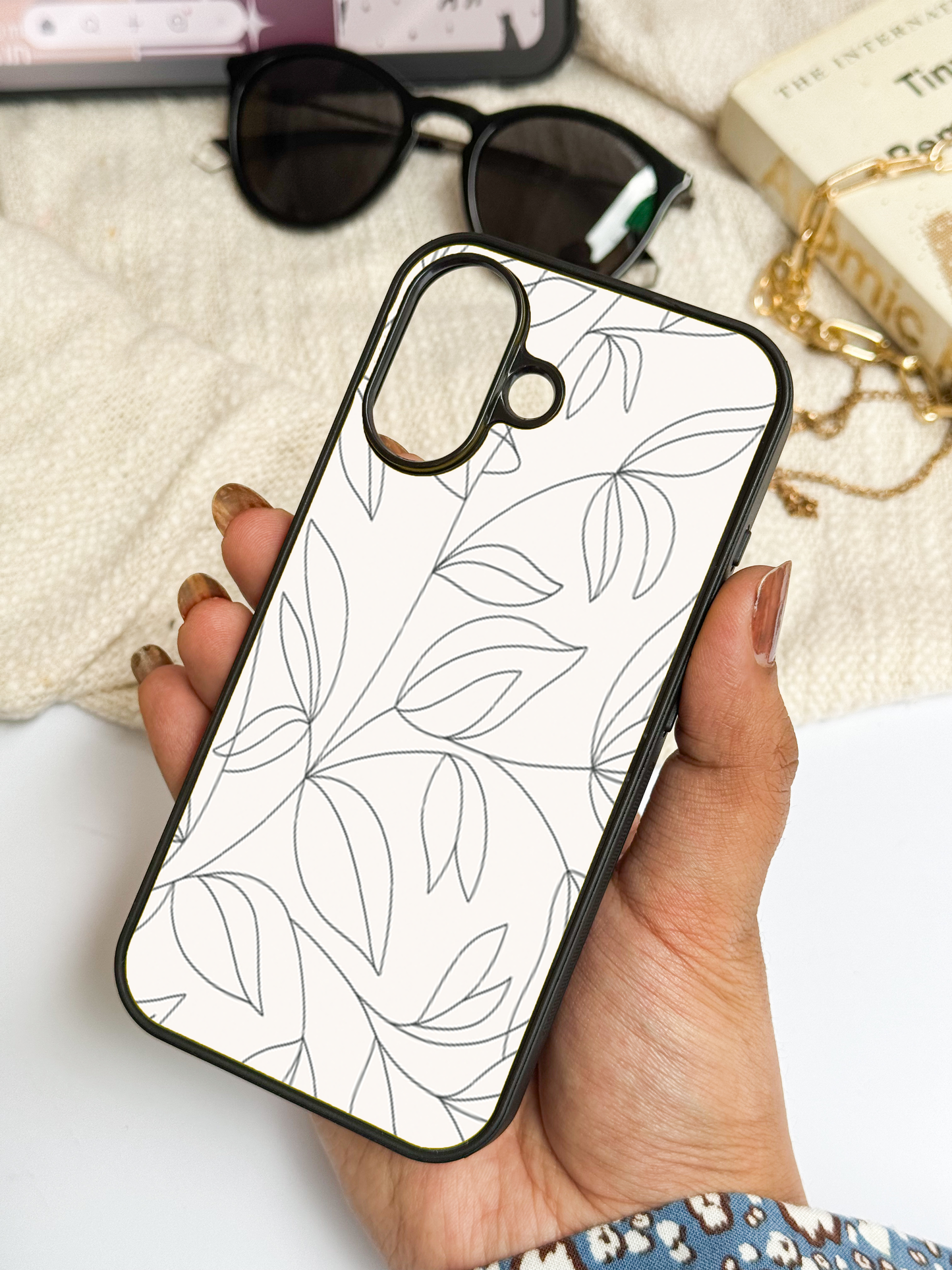 The Petal Sketch Cover For iPhone 11,12,13,14,15,16 Models